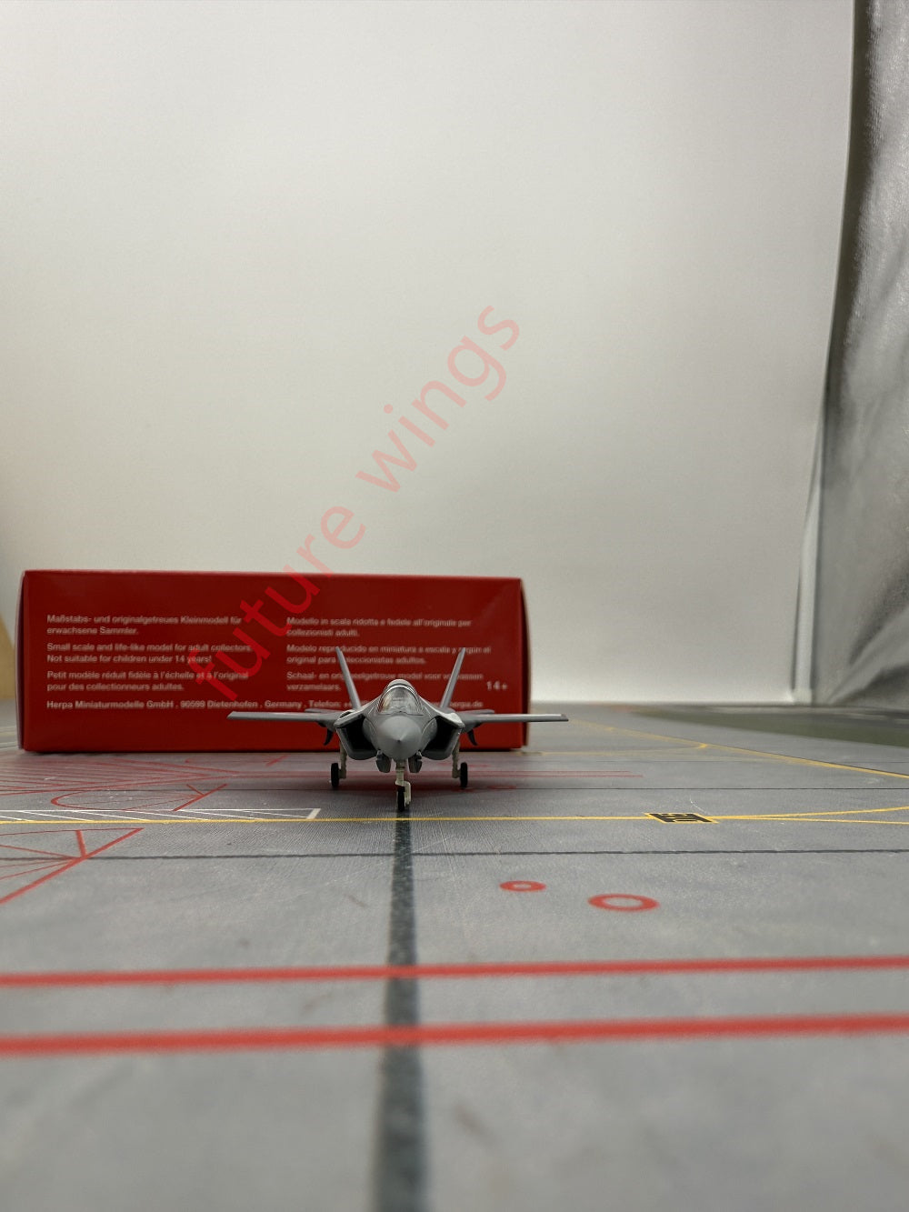 1:200 Herpa Wings USAF/Swiss Air Force Lockheed Martin F-35 Fighter Model