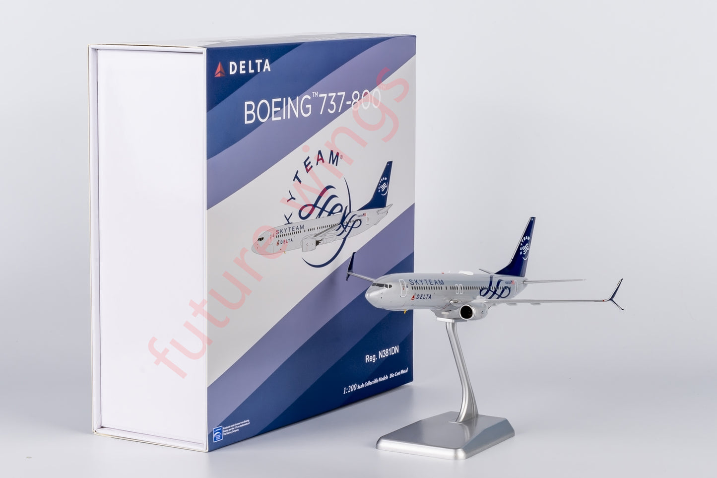 1:200 NG Models NG08013 Delta Airlines B737-800 N381DN "SKYTEAM"Aircraft Model With Stand