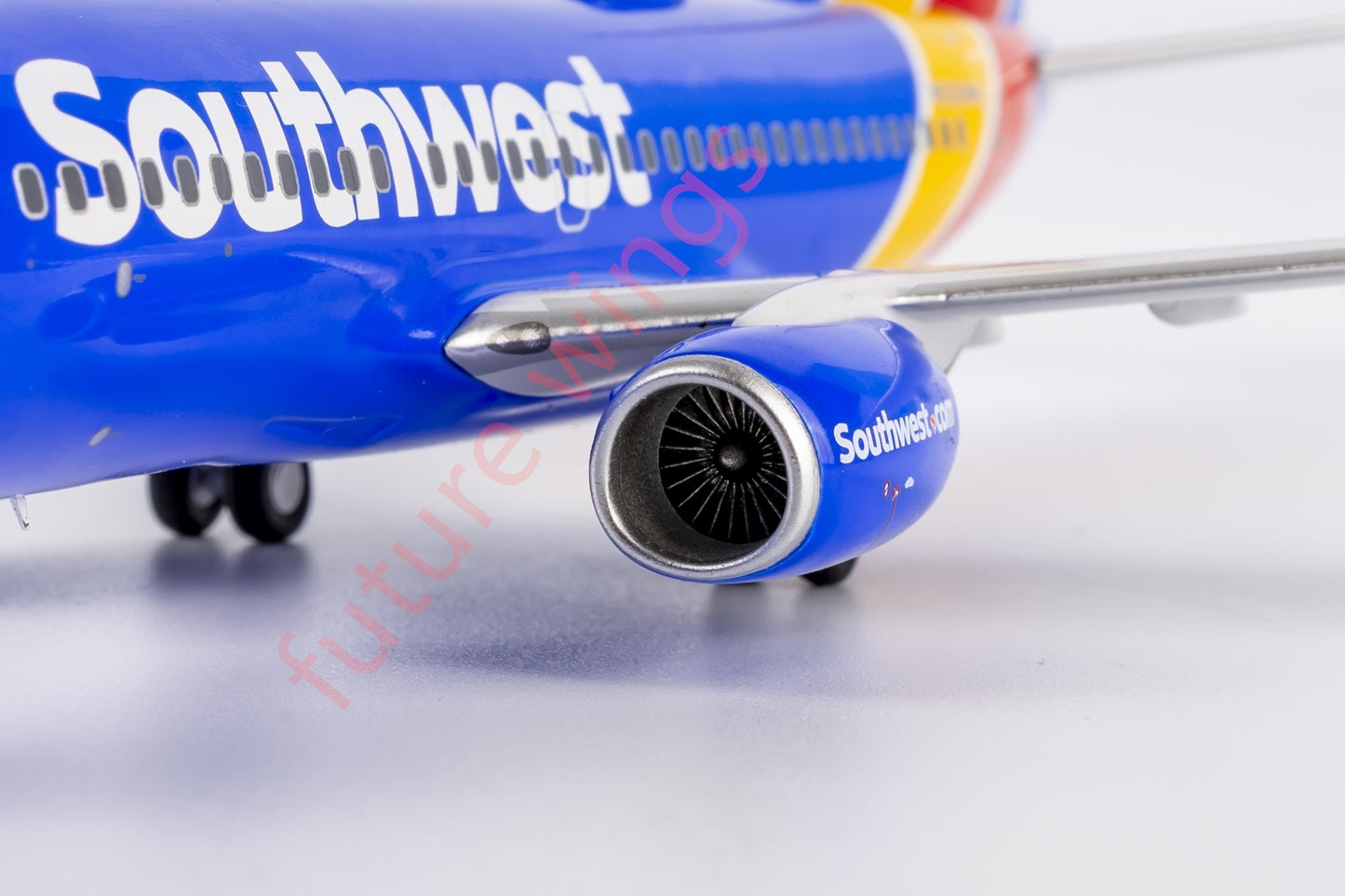 1:200 NG Models NG05005 Southwest Airlines B737-700 N556WN Aircraft Model