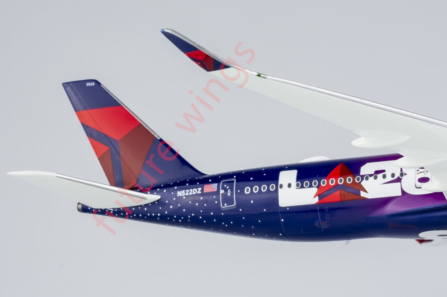 1:400 NG Models NG39070 Delta Airlines A350-900 N522DZ "LA2028" Aircraft Model+Free Tractor