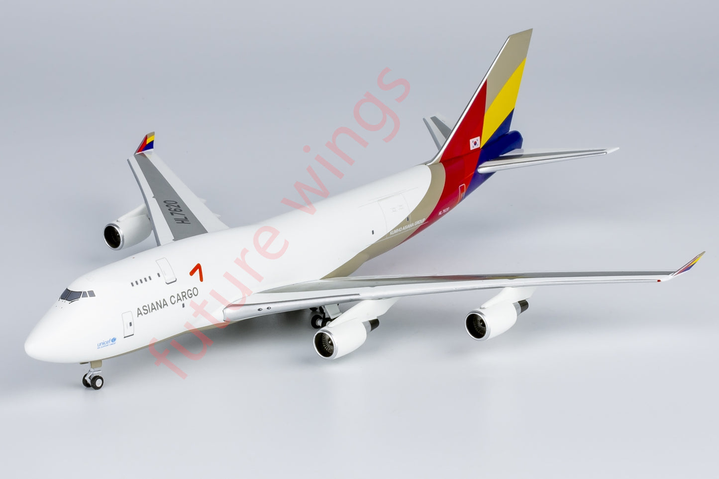 1:400 NG Lite AAR010 Asiana Cargo B747-400BDSF HL7620 Aircraft Model+Free Tractor