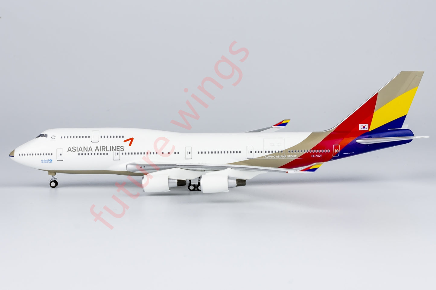 1:400 NG Lite AAR009 Asiana Cargo B747-400M HL7421 Aircraft Model+Free Tractor