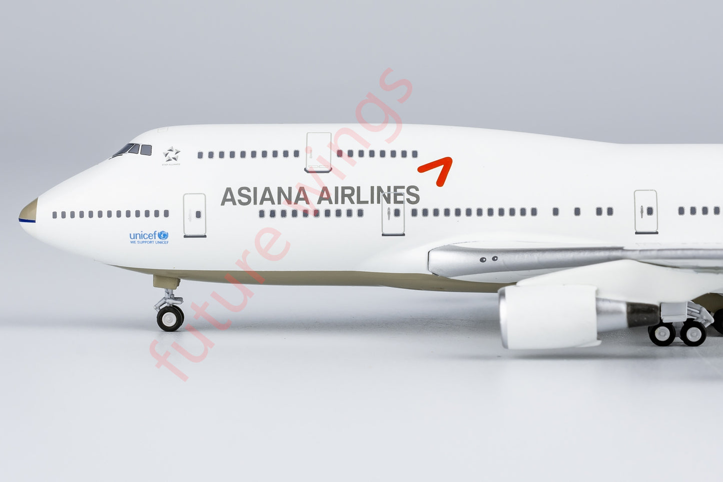 1:400 NG Lite AAR009 Asiana Cargo B747-400M HL7421 Aircraft Model+Free Tractor