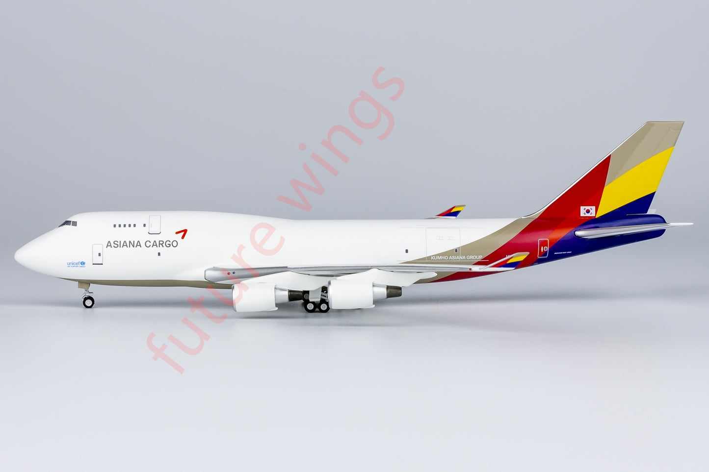 1:400 NG Lite AAR008 Asiana Cargo B747-400BDSF HL7421 Aircraft Model+Free Tractor