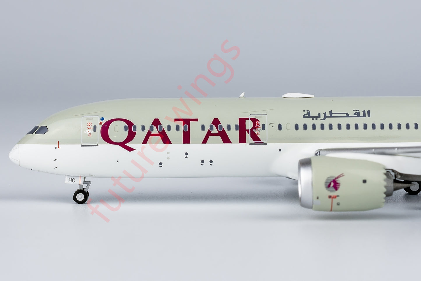 1:400 NG Models NG55098 Qatar Airways B787-9 A7-BHC Aircraft Model+Free Tractor