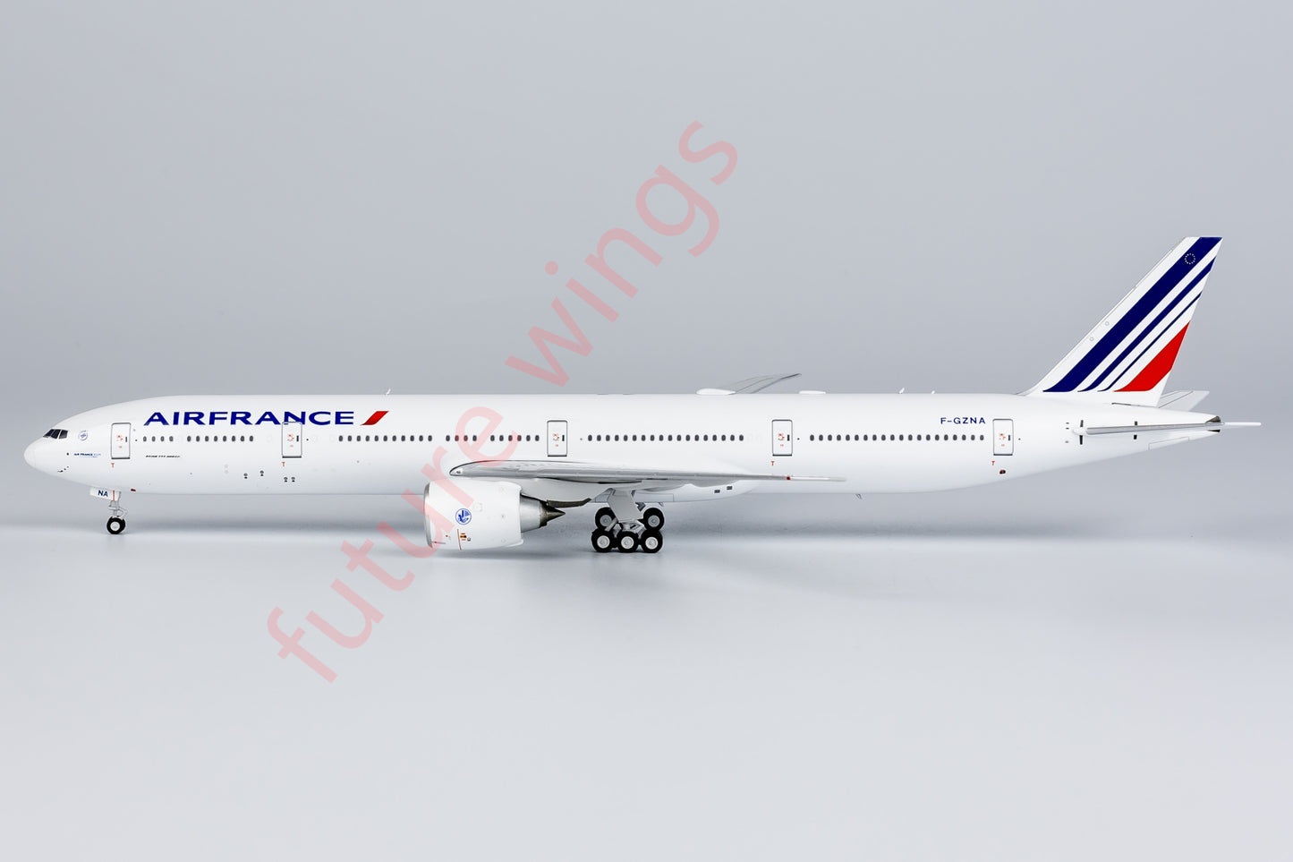 1:400 NG Models NG73053 Air France B777-300ER F-GZNA Aircraft Model+Free Tractor