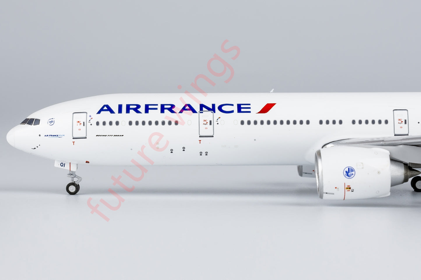 1:400 NG Models NG73052 Air France B777-300ER F-GSQI Aircraft Model+Free Tractor