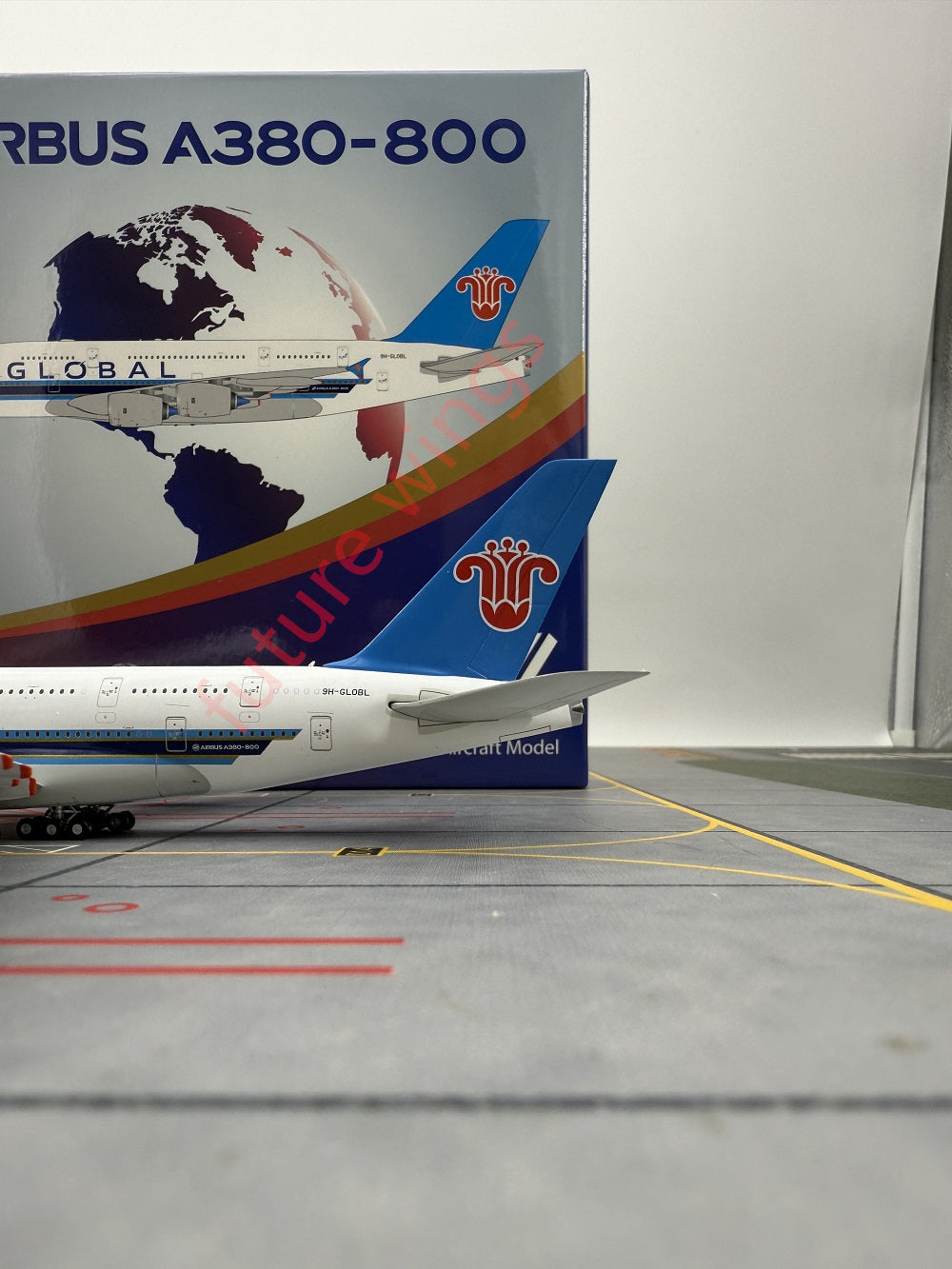 1:400 YY Wings Global Airlines A380 9H-GLOBL Aircraft Model+Tractor