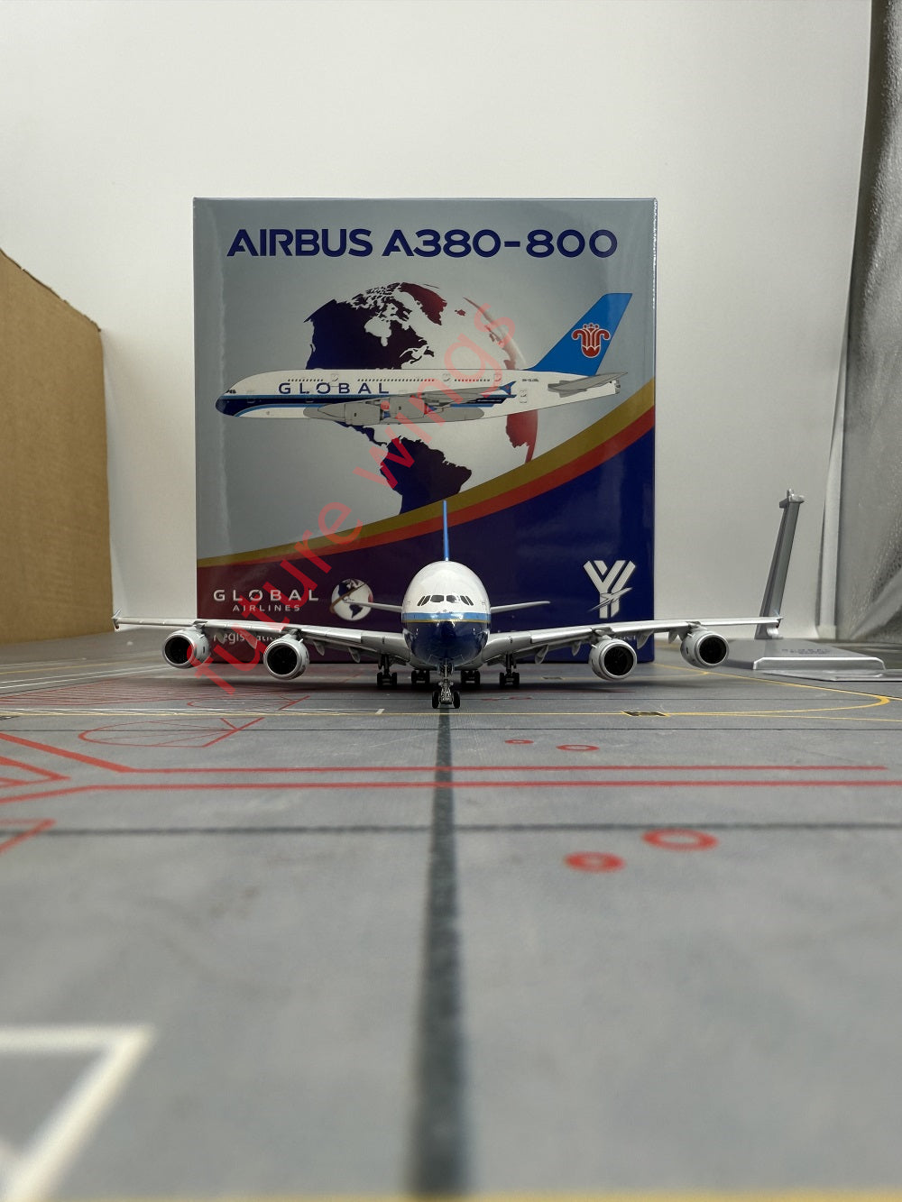 1:400 YY Wings Global Airlines A380 9H-GLOBL Aircraft Model+Tractor