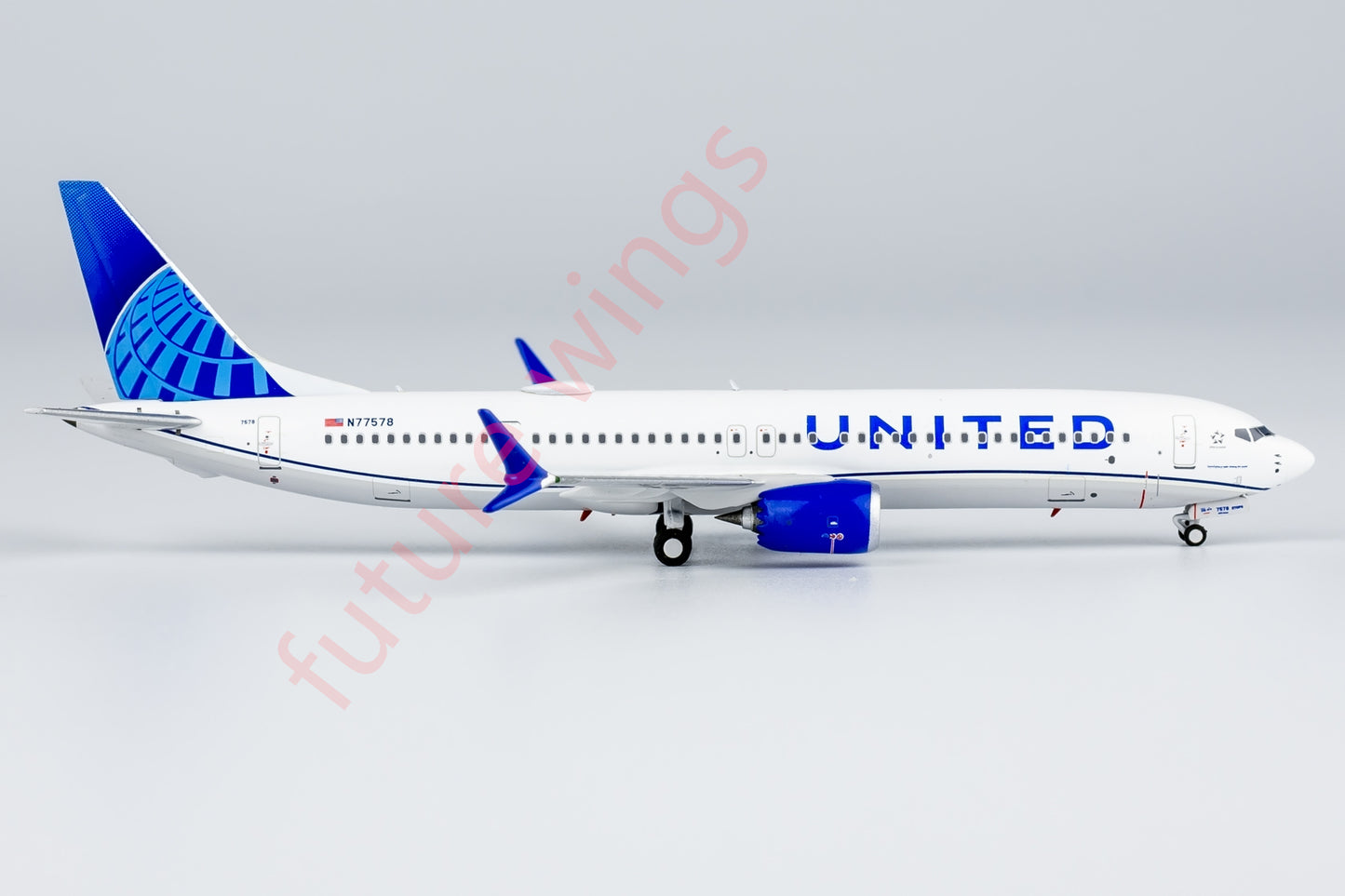 1:400 NG Models NG89013 United Airlines B737 MAX9 N77578 Aircraft Model+Free Tractor