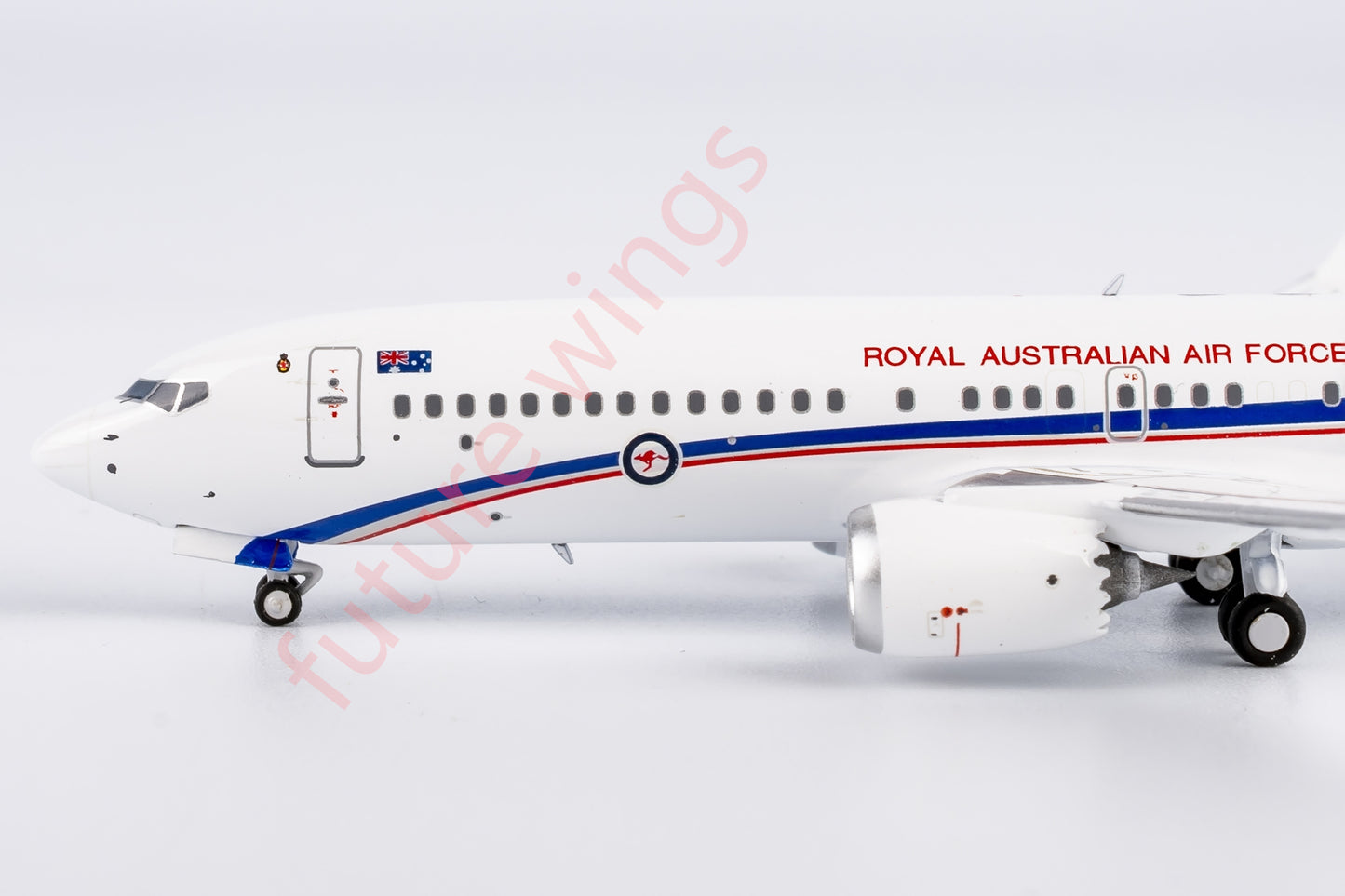 1:400 NG Models NG88036 Royal Australian Air Force B737 MAX8 A62-002 Aircraft Model+Free Tractor