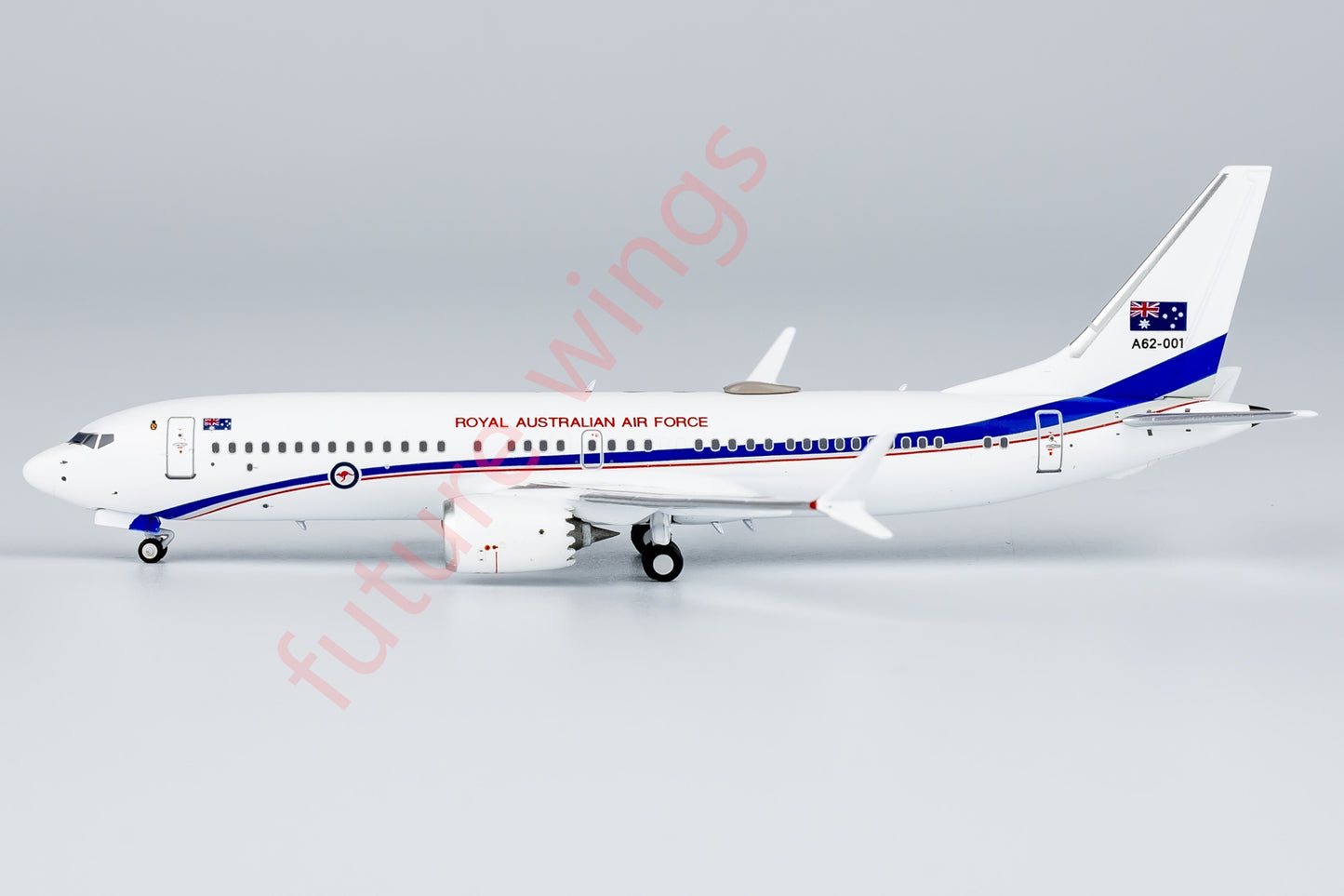 1:400 NG Models NG88035 Royal Australian Air Force B737 MAX8 A62-001 Aircraft Model+Free Tractor