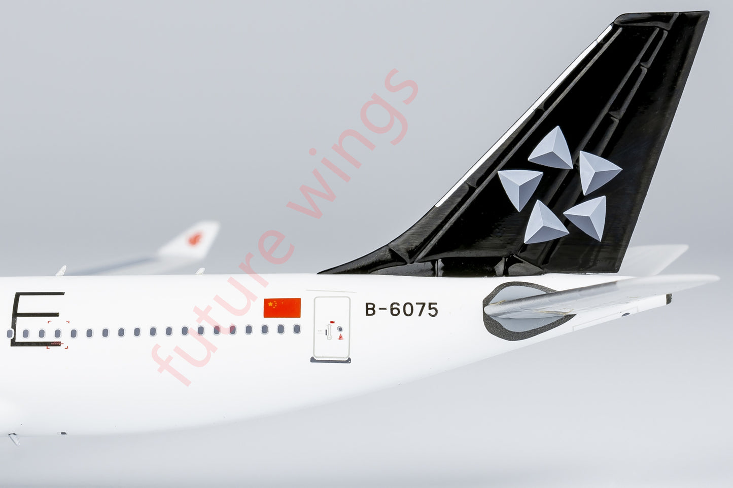 1:400 NG Models NG61082 Air China A330-200 B-6075 "STAR ALLIANCE"Aircraft Model+Free Tractor