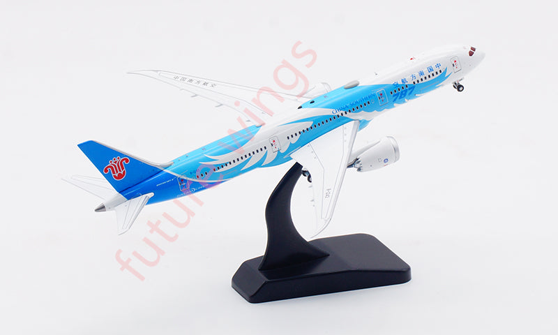 1:400 Aviation400 China Southern Airlines B787-9 B-1243 Aircraft Model Free Tractor+Stand