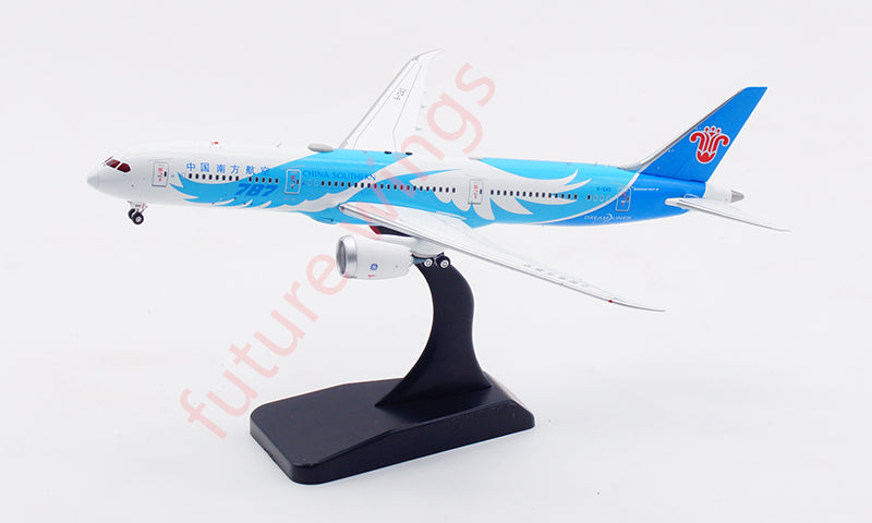 1:400 Aviation400 China Southern Airlines B787-9 B-1243 Aircraft Model Free Tractor+Stand