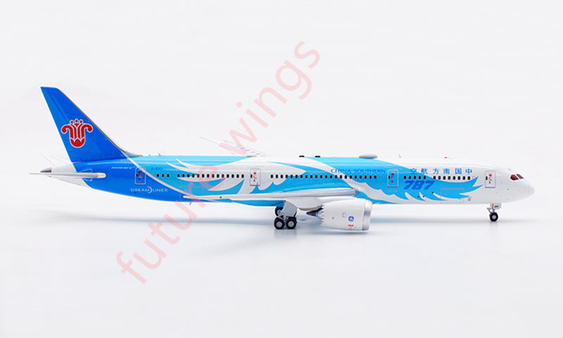 1:400 Aviation400 China Southern Airlines B787-9 B-1243 Aircraft Model Free Tractor+Stand