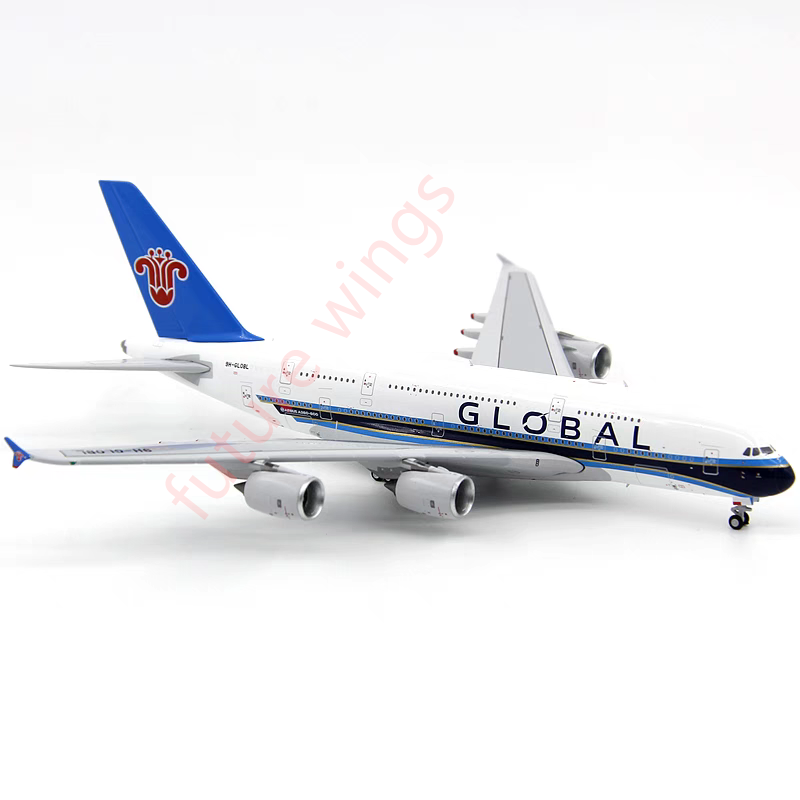 1:400 APOLLO China Southern A380-800 Diecast Aircraft Model+Free Tractor