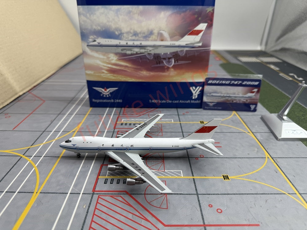 1:400 YY Wings Civil Aviation of China CAAC B747-200B B-2440+Free Tractor