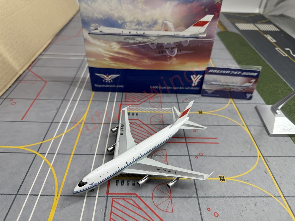 1:400 YY Wings Civil Aviation of China CAAC B747-200B B-2440+Free Tractor