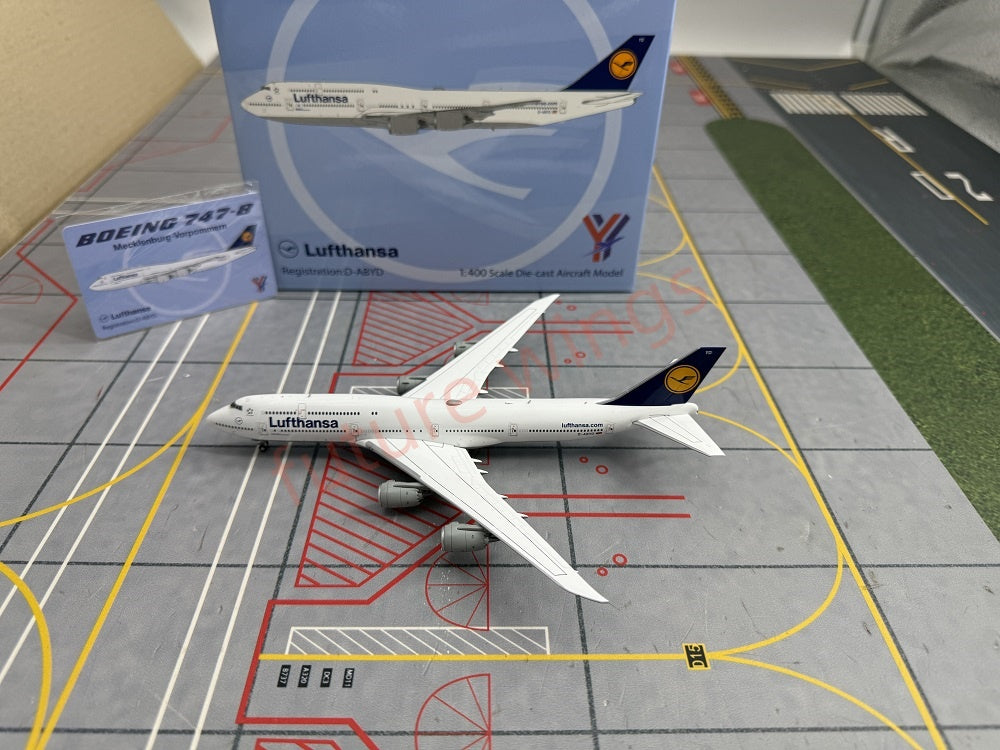 1:400 YY Wings Lufthansa Airlines Boeing 747-8 D-ABYD Aircraft Model+Free Tractor