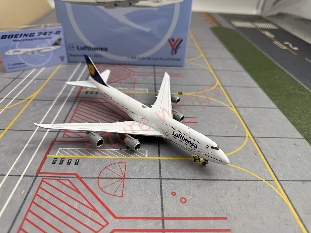 1:400 YY Wings Lufthansa Airlines Boeing 747-8 D-ABYD Aircraft Model+Free Tractor