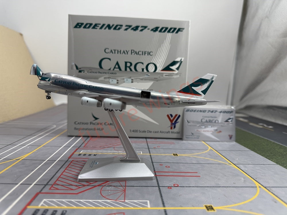 1:400 YY Wings Cathay Pacific Cargo B747-400F B-HUP Free Tractor +Stand