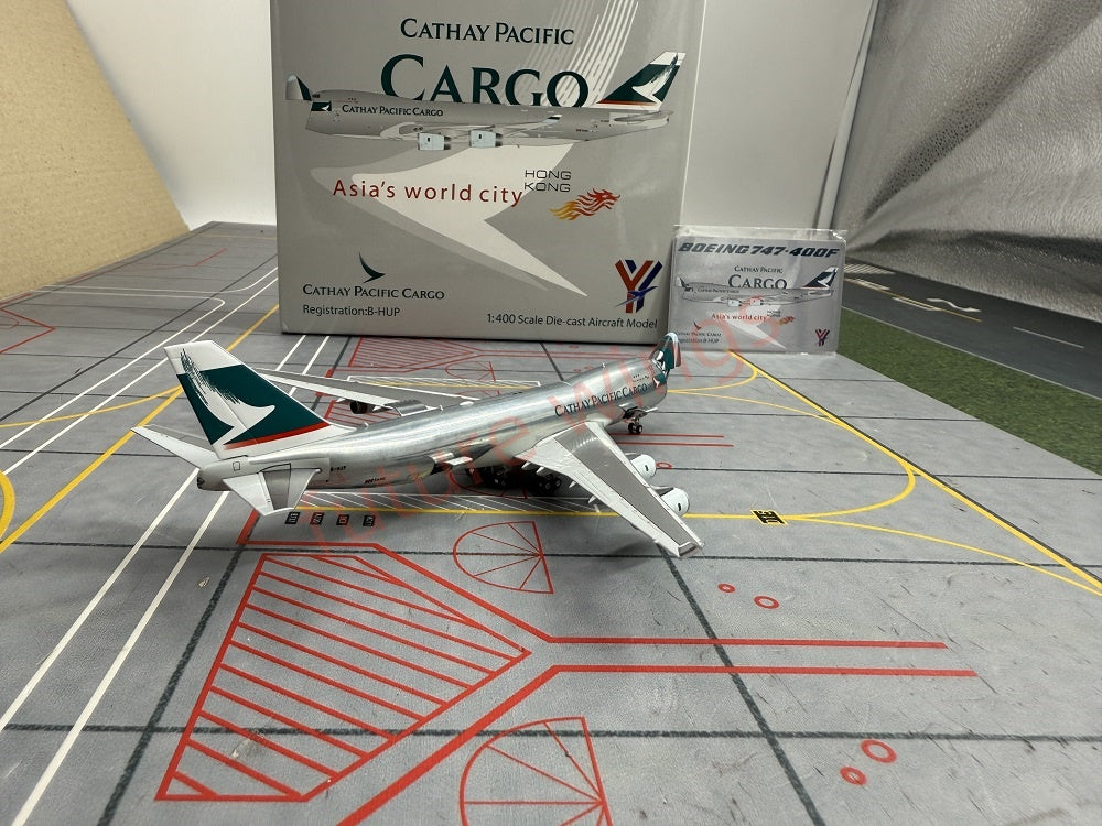 1:400 YY Wings Cathay Pacific Cargo B747-400F B-HUP Free Tractor +Stand