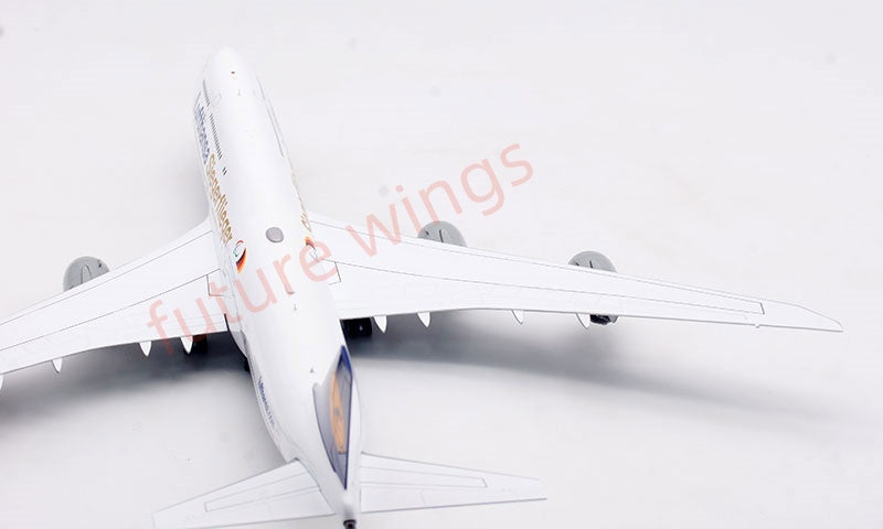 1:200 SQ Wings Lufthansa Airlines B747-8 D-ABYK Diecast Aircraft Model