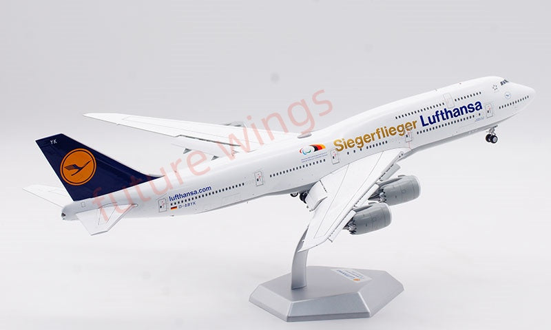 1:200 SQ Wings Lufthansa Airlines B747-8 D-ABYK Diecast Aircraft Model