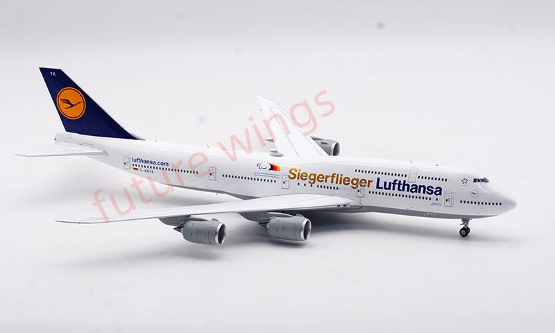 1:200 SQ Wings Lufthansa Airlines B747-8 D-ABYK Diecast Aircraft Model