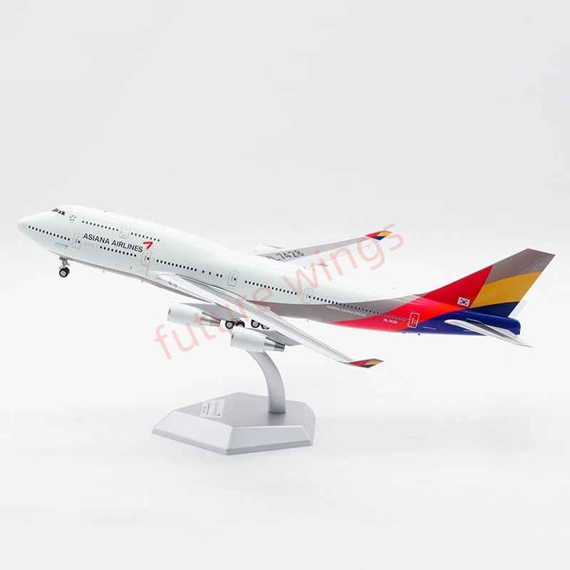 1:200 SQ Wings Asiana Airlines B747-400 HL7428 Diecast Aircraft Model