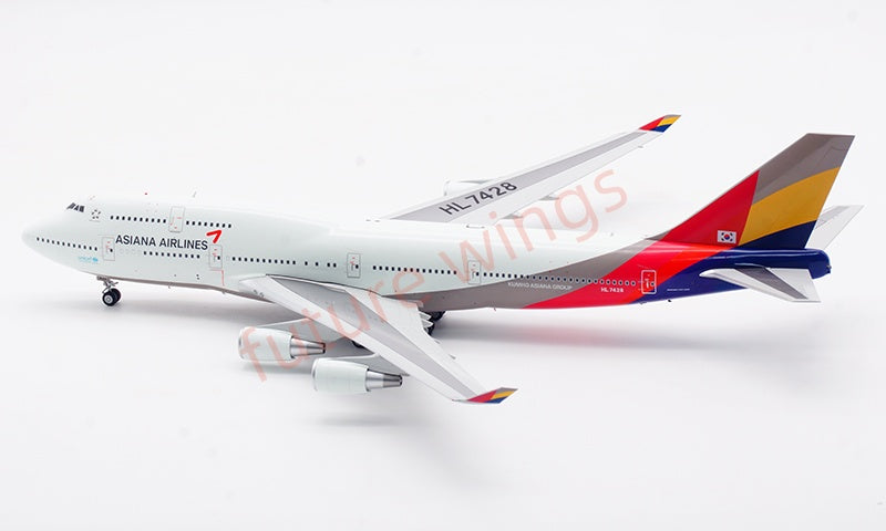 1:200 SQ Wings Asiana Airlines B747-400 HL7428 Diecast Aircraft Model