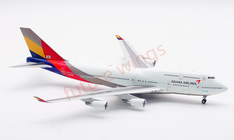 1:200 SQ Wings Asiana Airlines B747-400 HL7428 Diecast Aircraft Model