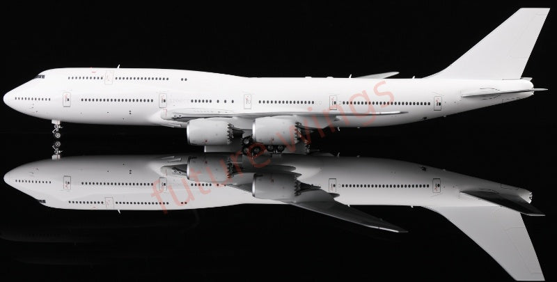 1:200 SQ Wings Boeing B747-8 Blank Diecast Aircraft Model