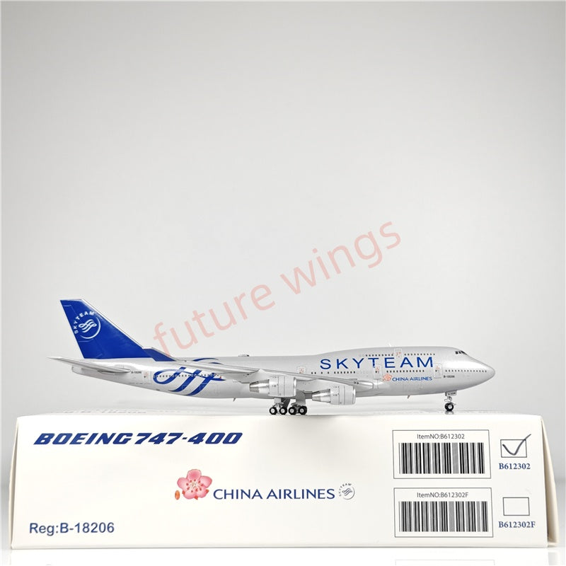 1:400 HX Models China Airlines B747-400 B-18206 "SKYTEAM"Aircraft Model With Stand+Free Tractor
