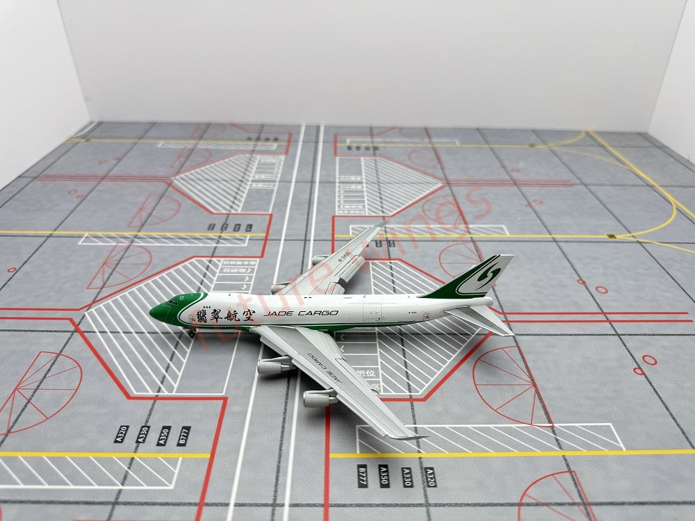 1:400 Geministar JADE Cargo B747-400 B-2422 Aircraft Model+Free Tractor