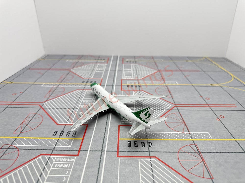 1:400 Geministar JADE Cargo B747-400 B-2422 Aircraft Model+Free Tractor