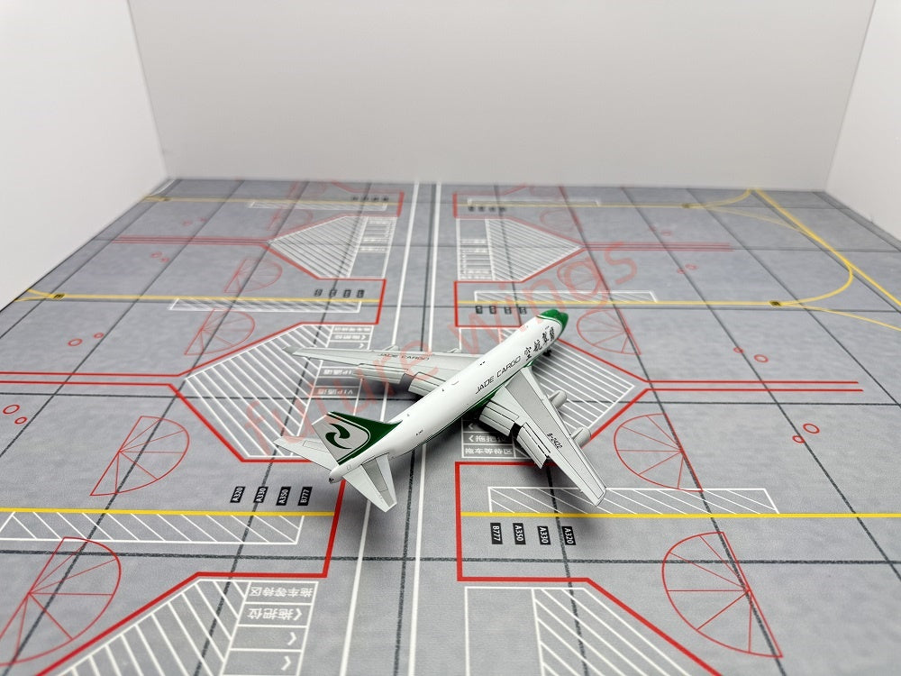 1:400 Geministar JADE Cargo B747-400 B-2422 Aircraft Model+Free Tractor