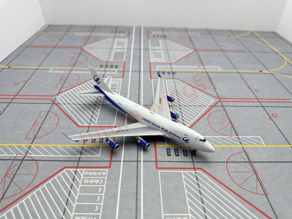 1:400 Geministar Great Wall Airlines B747-400 B-2428 Aircraft Model+Free Tractor