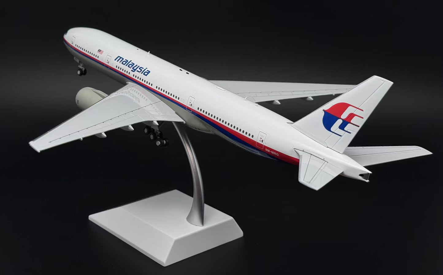 1:200 JC Wings* Malaysia Airlines B777-200ER 9M-MRQ Diecast Aircraft Model