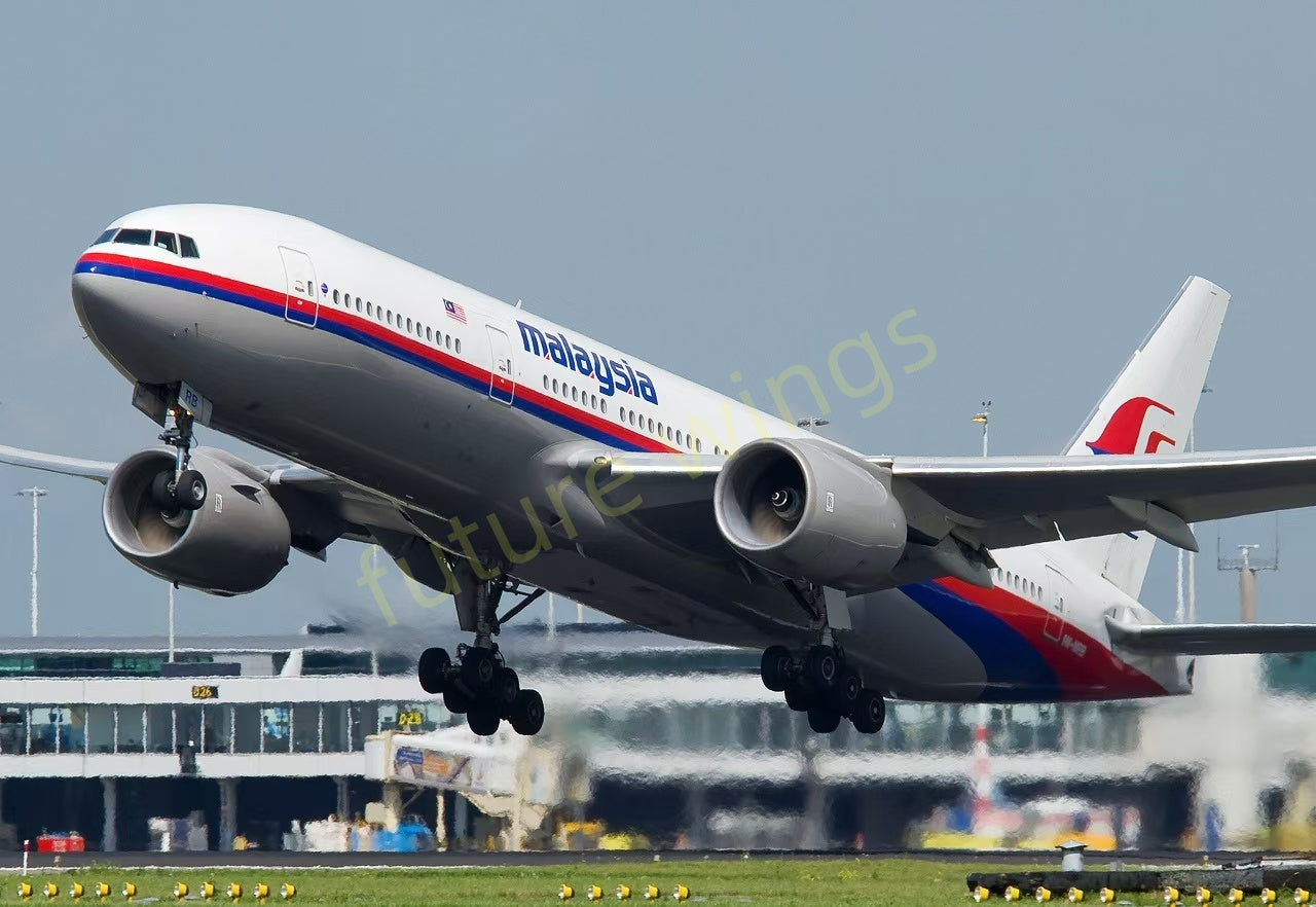 1:200 JC Wings* Malaysia Airlines B777-200ER 9M-MRB Diecast