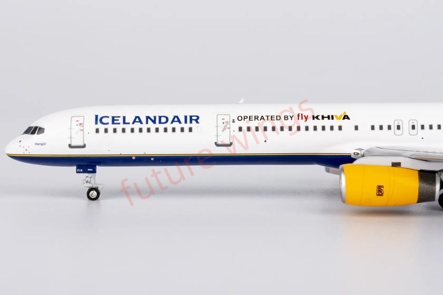 1:400 NG Models NG45007 Iceland Air B757-300 TF-FIX Aircraft Model+Free Tractor