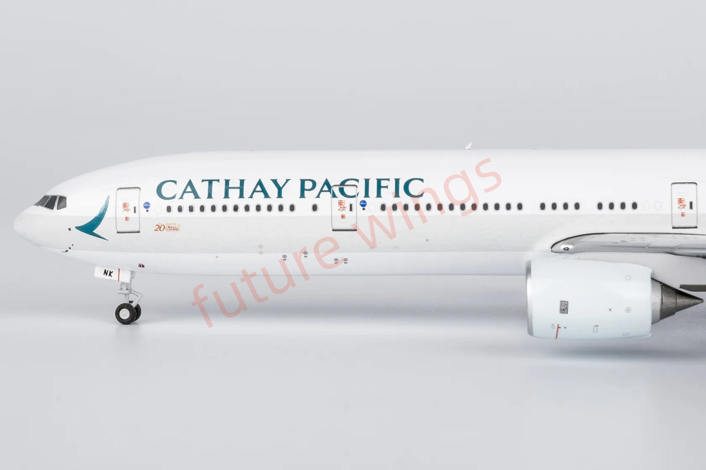 1:400 NG Models NG73071 Cathay Pacific B777-300 B-HNK Aircraft Model+Free Tractor
