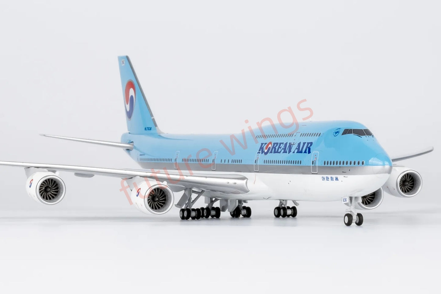 1:400 NG Models NG78039 Korean Air B747-8 HL7636 Aircraft Model+Free Tractor