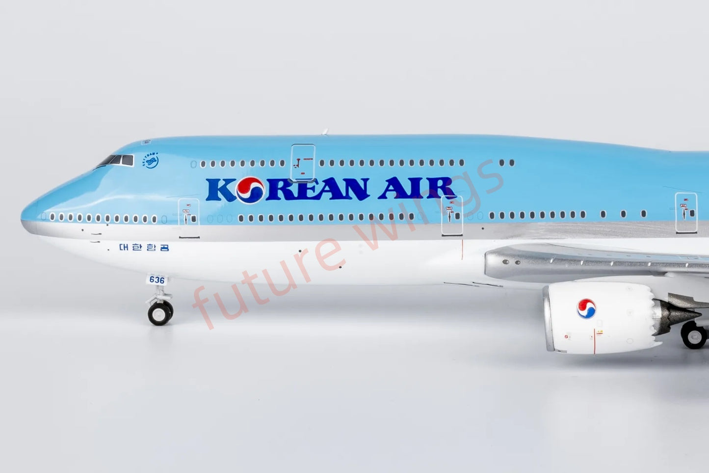 1:400 NG Models NG78039 Korean Air B747-8 HL7636 Aircraft Model+Free Tractor