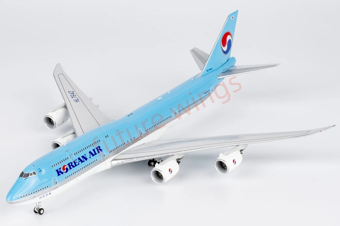 1:400 NG Models NG78038 Korean Air B747-8 HL7642 Aircraft Model+Free Tractor