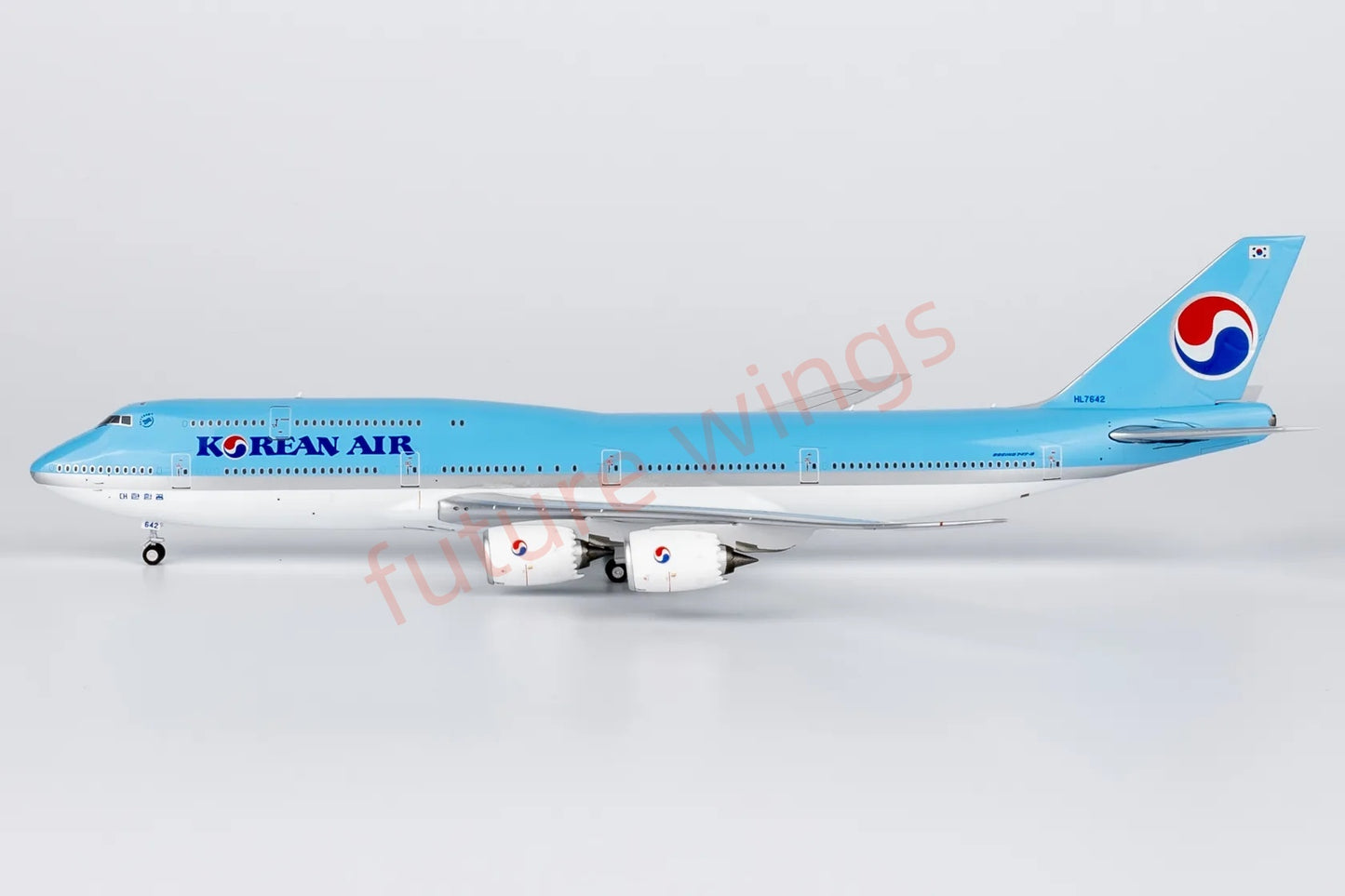 1:400 NG Models NG78038 Korean Air B747-8 HL7642 Aircraft Model+Free Tractor
