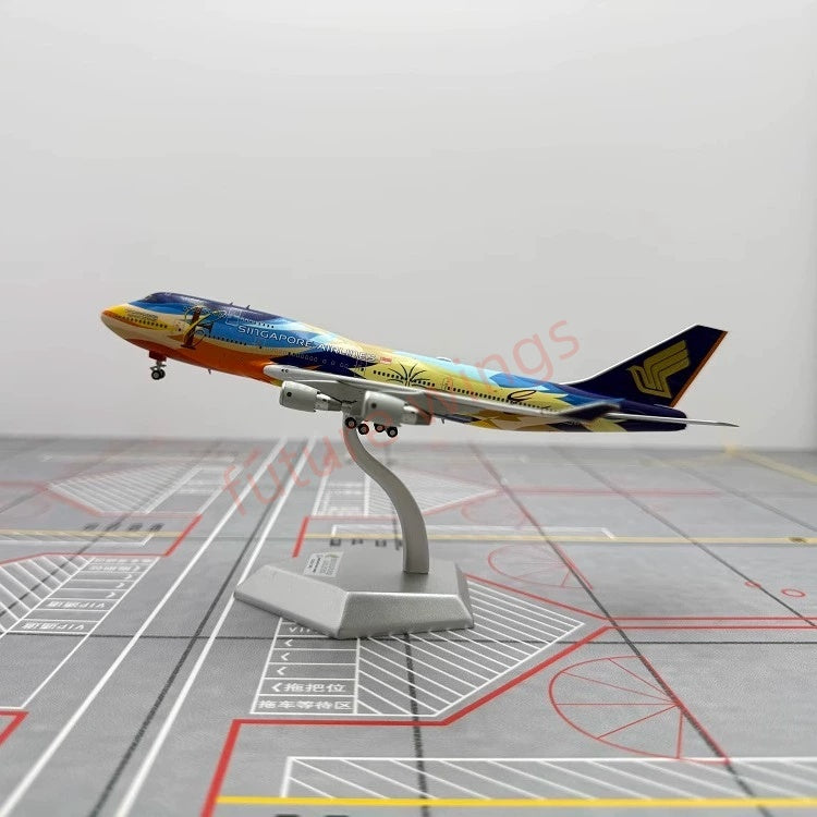 SQ Wings 1:200 シンガポール航空 B747-400 9V-SPK SQ Wings 1:200 Singapore Airlines Boeing B747-400 Diecast