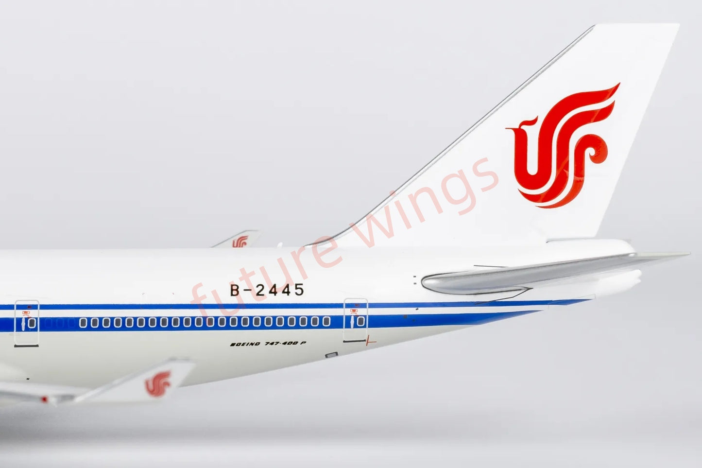 1:400 NG Models NG04001 Air China B747-400 B-2445 ""Luxury Package"Aircraft Model+Free Tractor