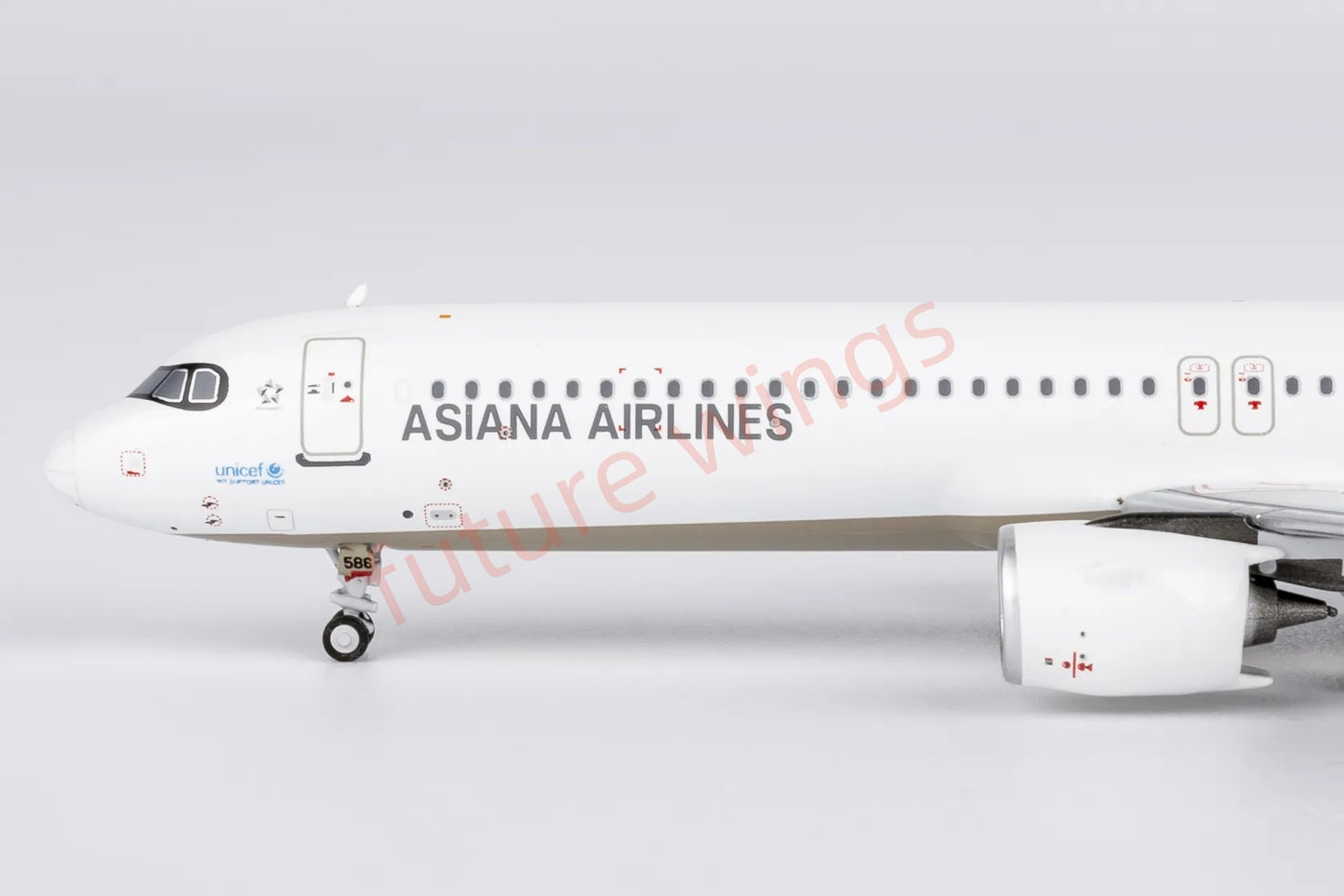 1:400 NG Models NG13129 Asiana Airlines A321neo HL8586 Aircraft Model+Free Tractor